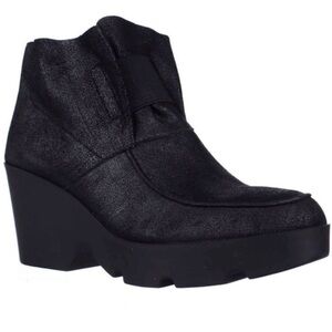 Eileen Fisher Treat Black Suede Boots. Nearly new!